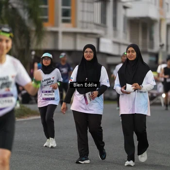 Runner Photo 7818191
