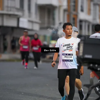 Runner Photo 7818324