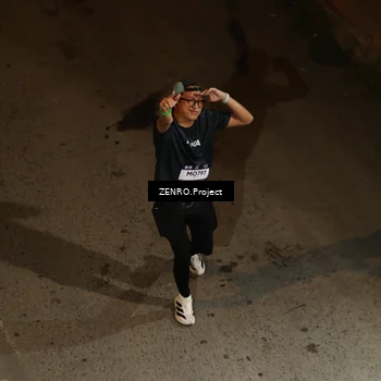 Runner Photo 7818411