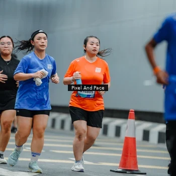 Runner Photo 7818419