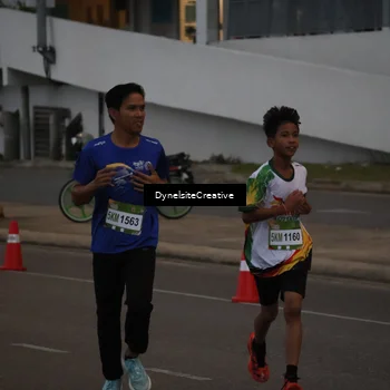 Runner Photo 7818428