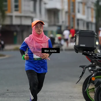 Runner Photo 7818432