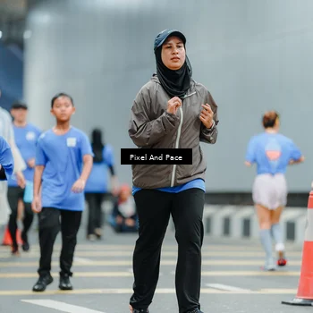 Runner Photo 7818529