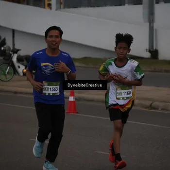 Runner Photo 7818542