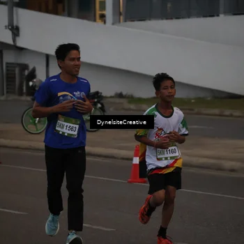 Runner Photo 7818576