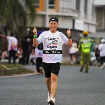 Runner Photo 7818580