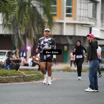 Runner Photo 7818610