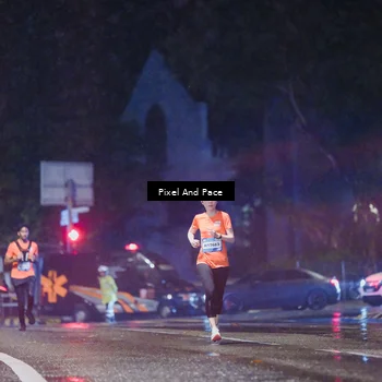 Runner Photo 7818619