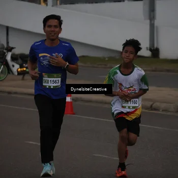 Runner Photo 7818689