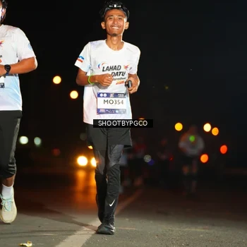 Runner Photo 7818694