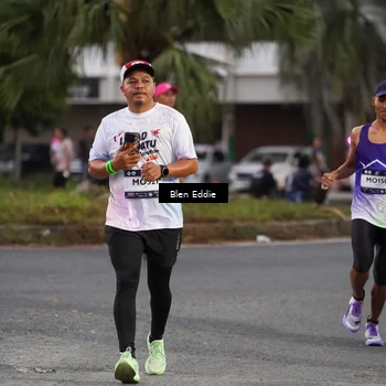 Runner Photo 7818722