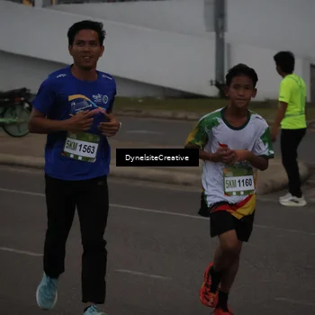 Runner Photo 7818733