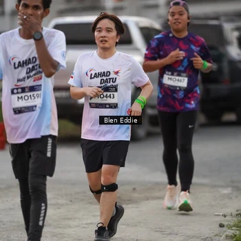 Runner Photo 7819011