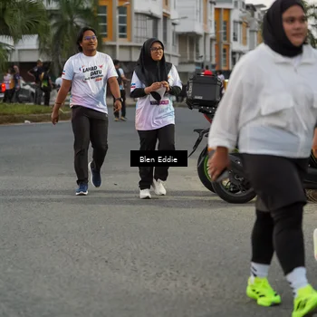 Runner Photo 7819035