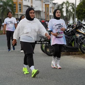 Runner Photo 7819054