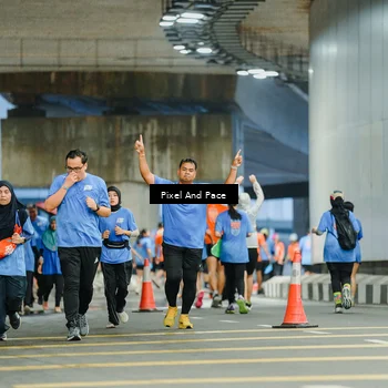 Runner Photo 7819101