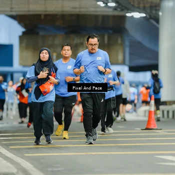 Runner Photo 7819103