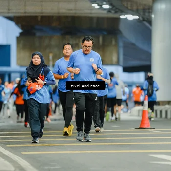 Runner Photo 7819105
