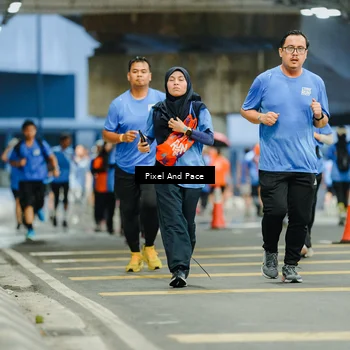 Runner Photo 7819117