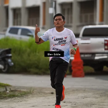 Runner Photo 7819384