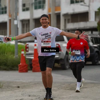 Runner Photo 7819598