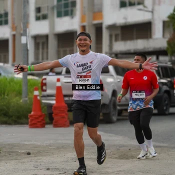 Runner Photo 7819654