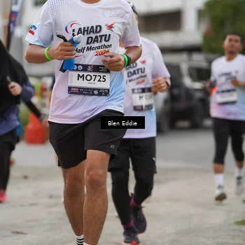 Runner Photo 7819943