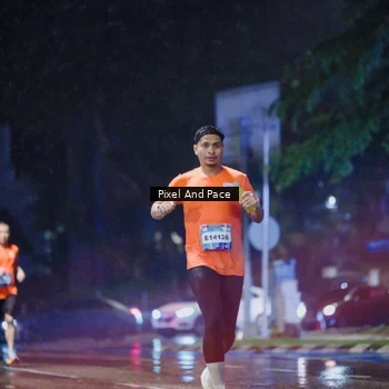 Runner Photo 7819976