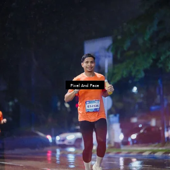 Runner Photo 7819984
