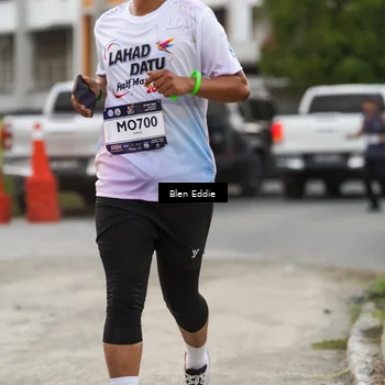 Runner Photo 7820007
