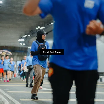 Runner Photo 7820175