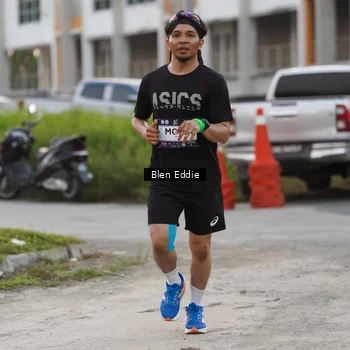 Runner Photo 7820256