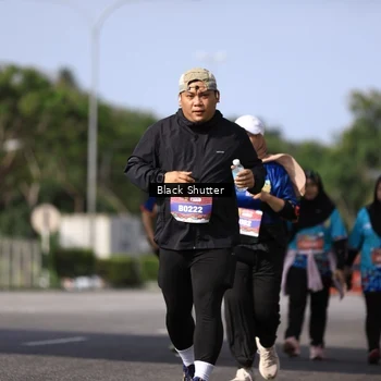 Runner Photo 7820477