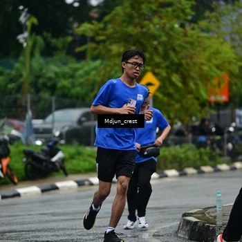 Runner Photo 7820492