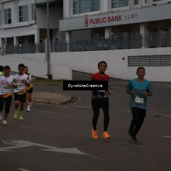 Runner Photo 7820558