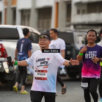 Runner Photo 7820579