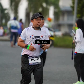 Runner Photo 7820724
