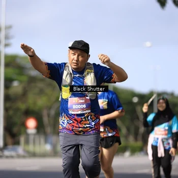 Runner Photo 7820743