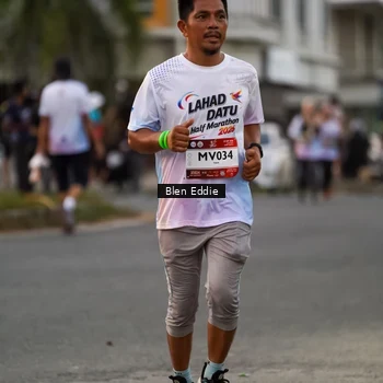 Runner Photo 7820880