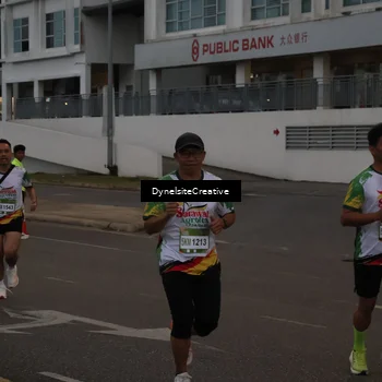 Runner Photo 7821015