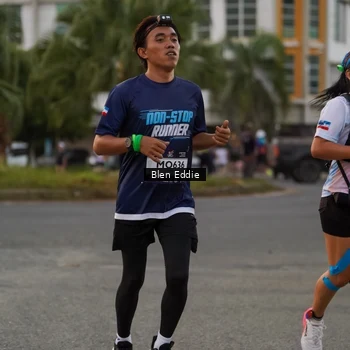 Runner Photo 7821042