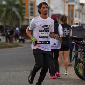 Runner Photo 7821076