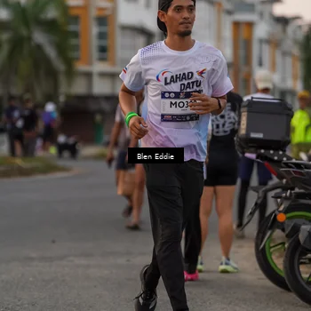 Runner Photo 7821243