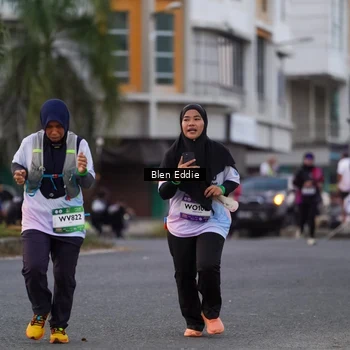 Runner Photo 7821336