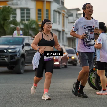 Runner Photo 7821459