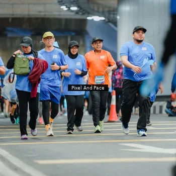 Runner Photo 7821468