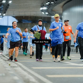 Runner Photo 7821473