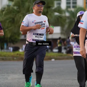 Runner Photo 7821796