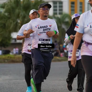 Runner Photo 7821846