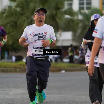 Runner Photo 7821859